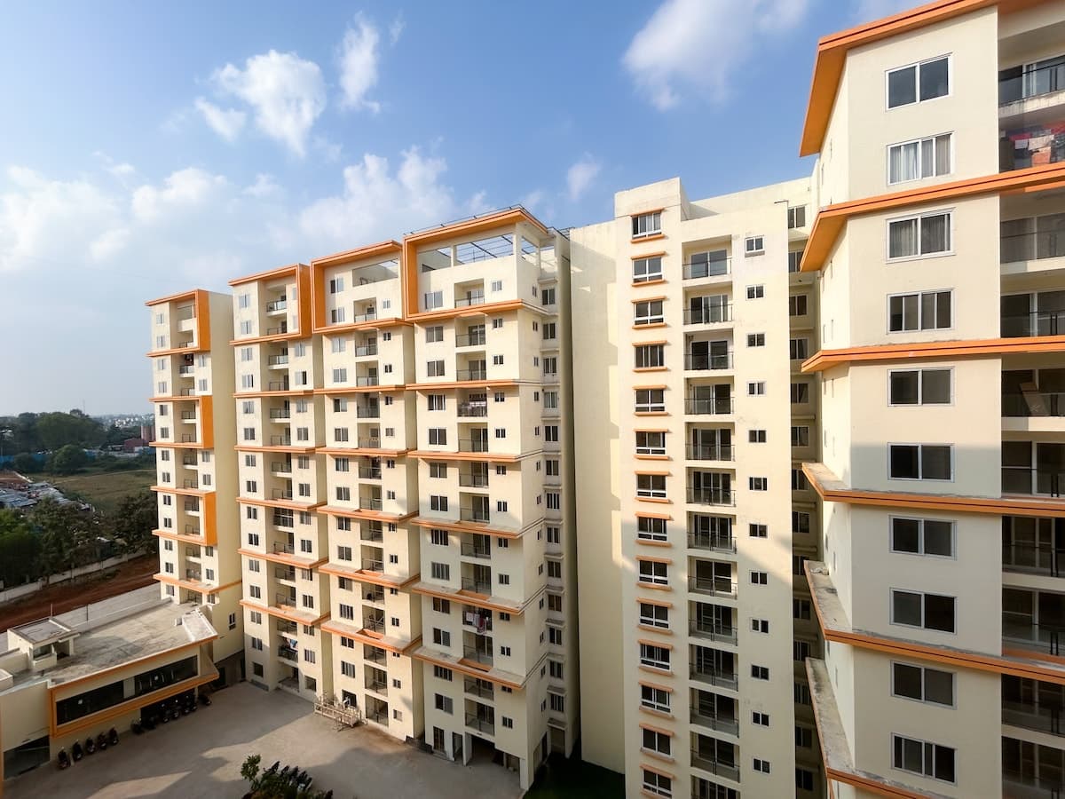 MHC 905 · Exclusive 2-BHK near Airport - 905 - View 5