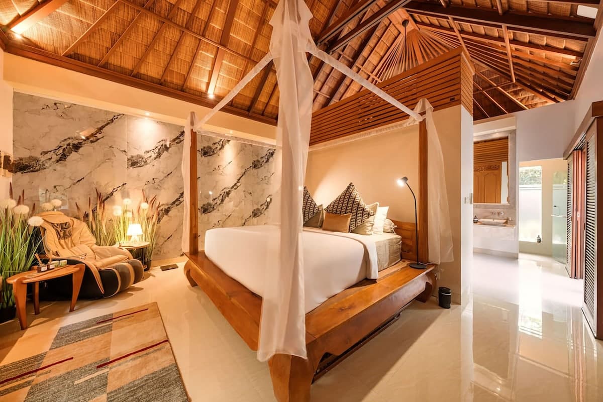 Disini Villa No 23 · Ultra Deluxe Spa Villa, 5 min Beach, Seminyak - View 3