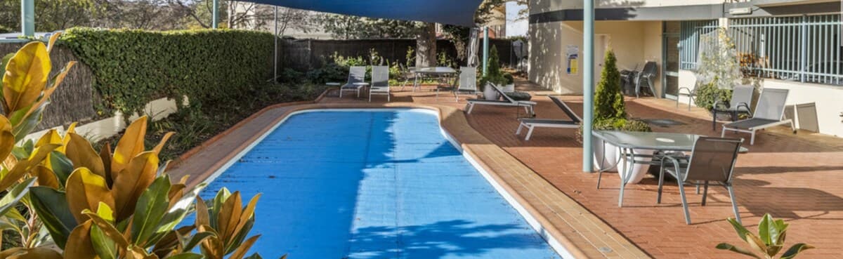 Jardine Street · Comfortable & Central, Cool + FREE Secure Parking! - View 4