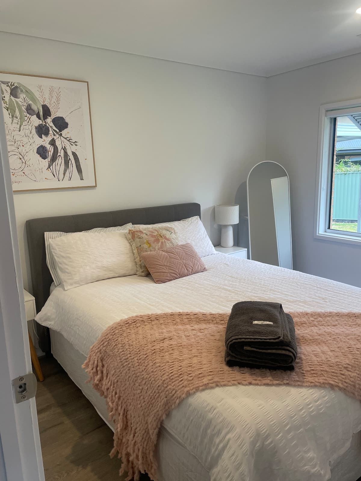 Wanniassa · Renovated & Spacious, Homely - 5km to CBR hospital - View 4