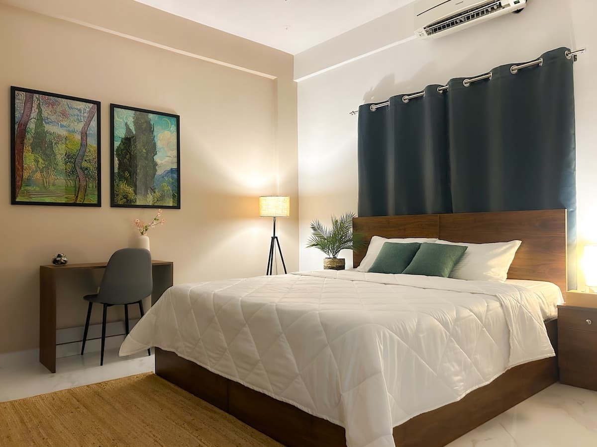 SRK 201 · Spacious Studio Near Indiranagar - 201 - Main view