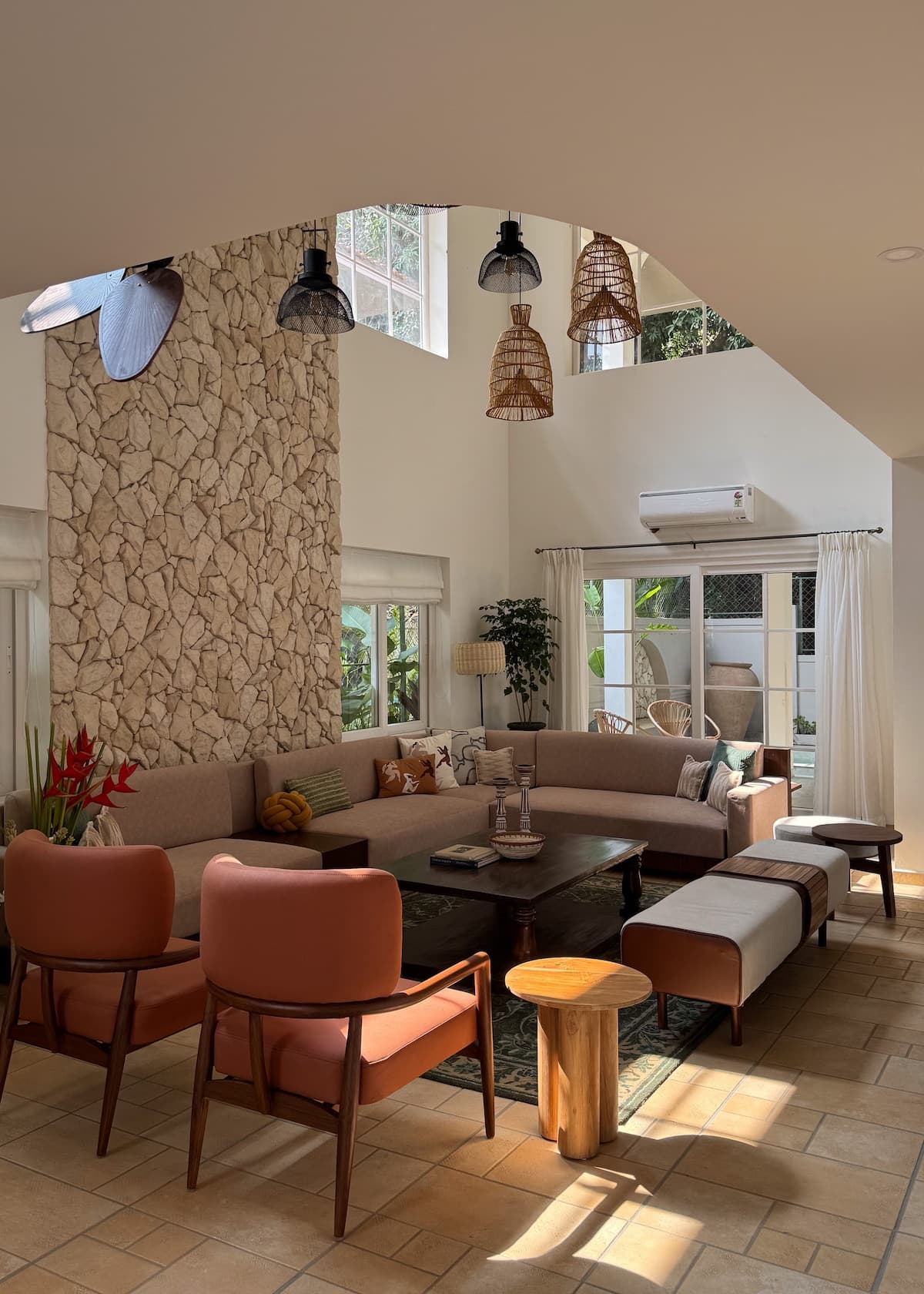 GW001 · Luxury 4 BHK Villa | Pvt Pool | Thalasa Road