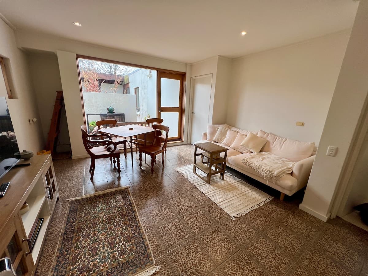 Watson 2B2B · Architectural Gem | Light-Filled Fireplace Retreat - View 2