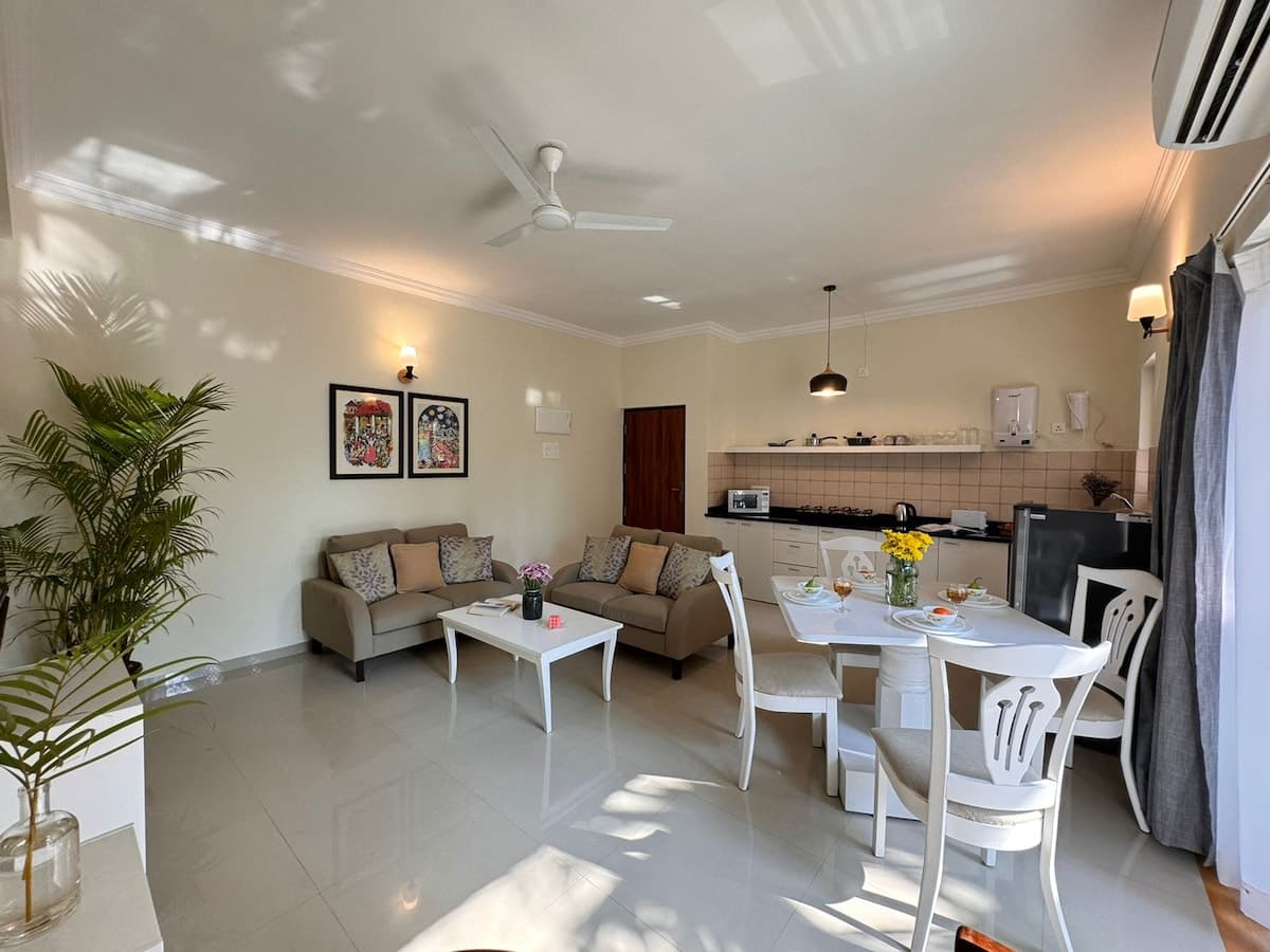 AMF05 · Modern 2BHK at Siolim nr Thalasa - View 2