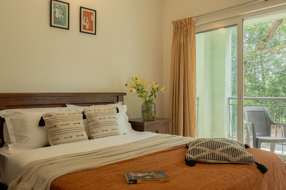 KGV04 · Spacious 2BHK in Siolim with Pool - View 3
