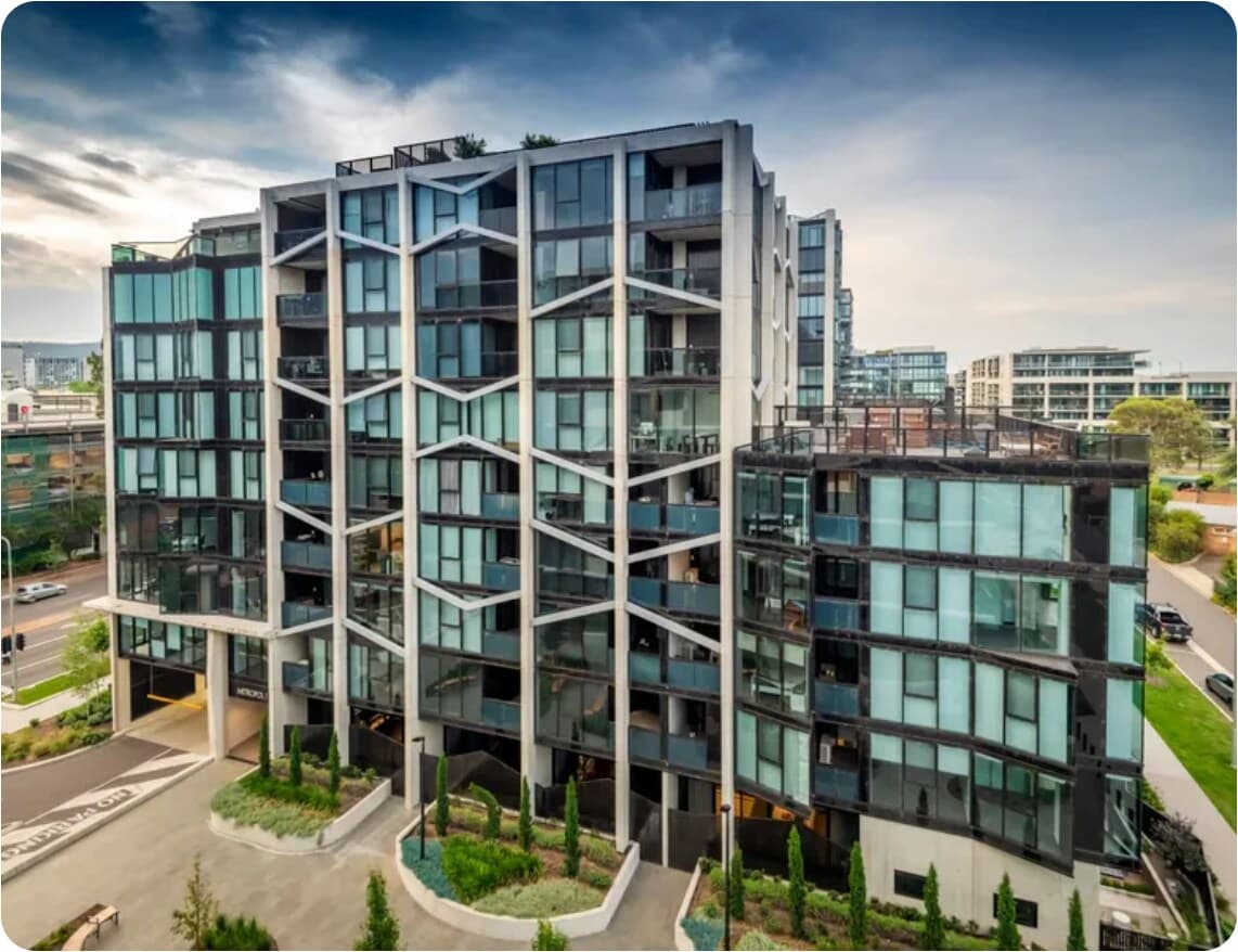 Metropol 2 · Modern City Metropol | Pool, Free Parking 5* View - View 5