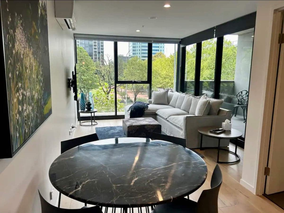Metropol 2 · Modern City Metropol | Pool, Free Parking 5* View - Main view