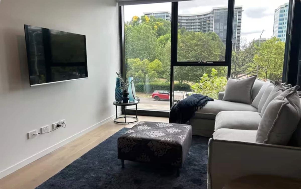 Metropol 2 · Modern City Metropol | Pool, Free Parking 5* View - View 4