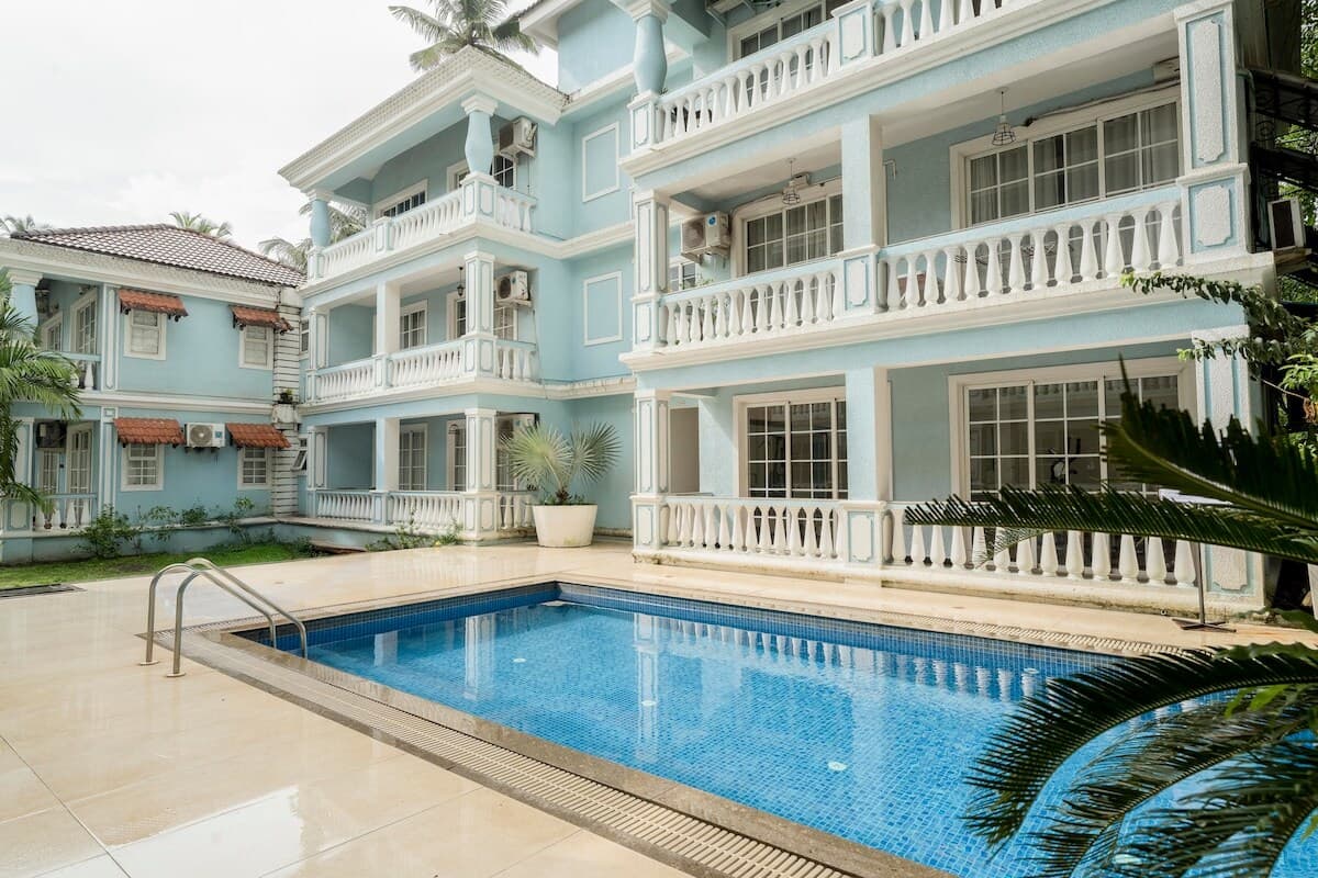 BFA01 · Chic 2BHK | Pool & Gym | Siolim - View 2